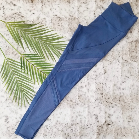 Alo Epic High Waisted leggings in cobalt blue M - Picture 6 of 7